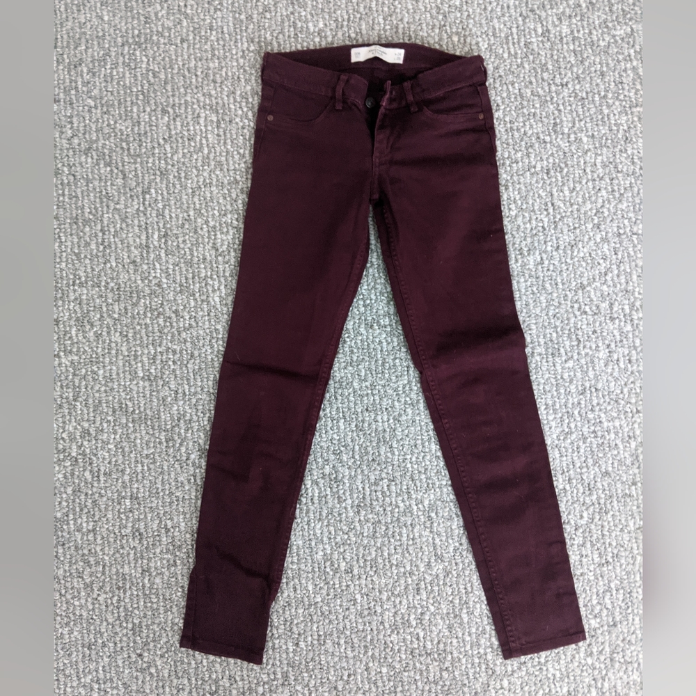 Abercrombie & Fitch burgundy jeans